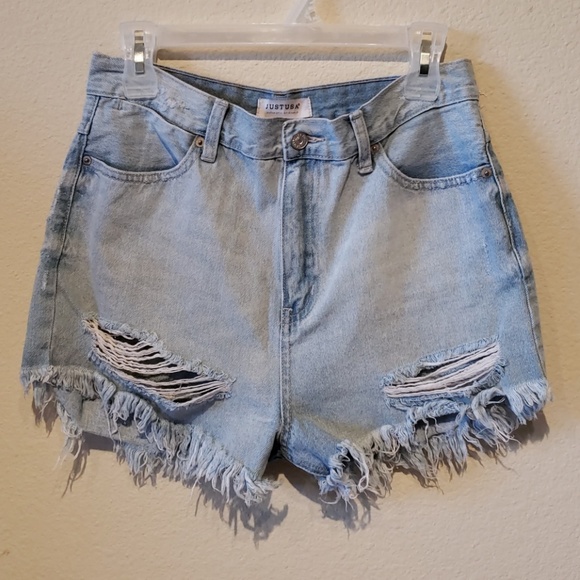 Fashion Nova Pants - 🎯SOLD🎯 High waisted ripped fringe jean shorts